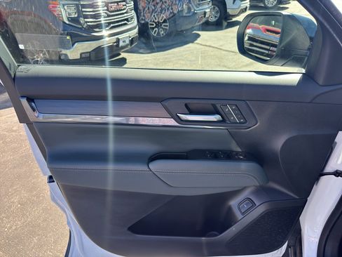 Used 2026 GMC Terrain AT4 w/ Convenience Package III image 19