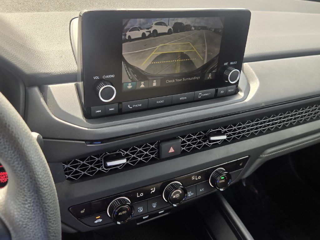 Certified 2023 Honda Accord EX image 22