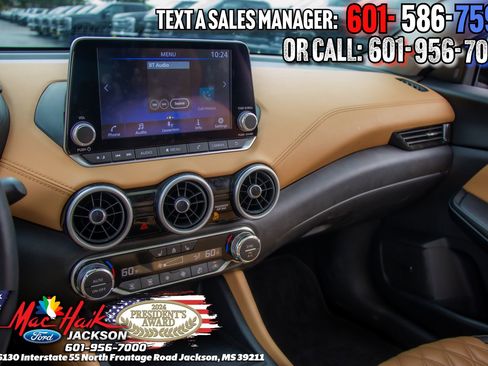 Used 2025 Nissan Sentra SV w/ SV Premium Package FWD image 12