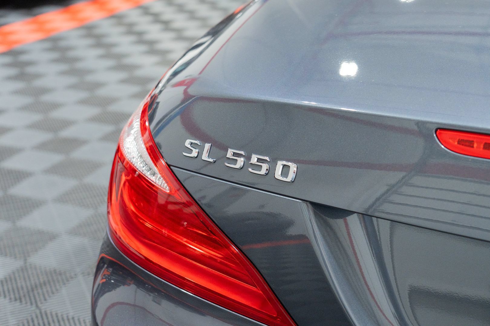Used 2013 Mercedes-Benz SL 550 image 9