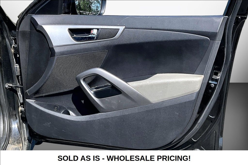 Used 2012 Hyundai Veloster FWD image 27