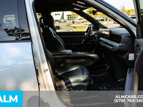 Used 2024 Kia EV9 GT-Line image 19