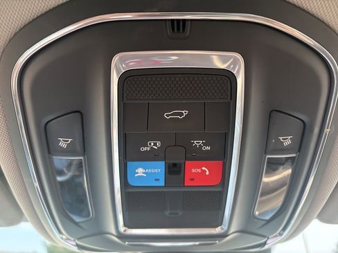 Used 2022 Jeep Grand Cherokee L Limited image 39