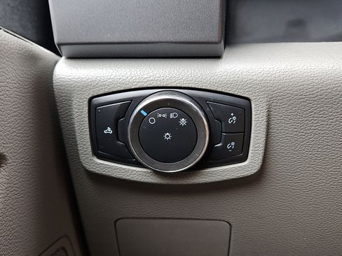 Used 2020 Ford F350 XLT image 19