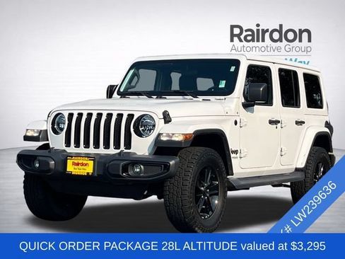 Used 2020 Jeep Wrangler Unlimited Sahara AWD/4WD image 2