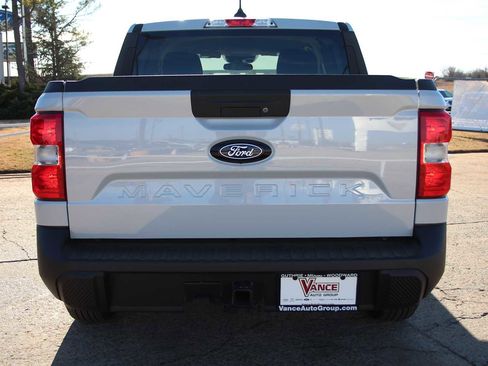 New 2025 Ford Maverick XLT w/ XLT Luxury Package image 8