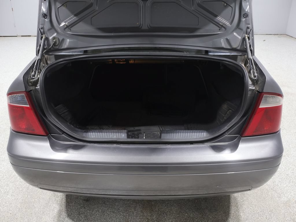 Used 2007 Ford Focus S FWD image 24