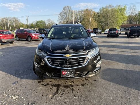 Used 2019 Chevrolet Equinox Premier AWD/4WD image 2