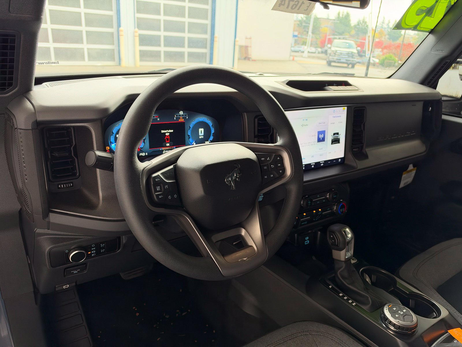 Used 2025 Ford Bronco 4-Door AWD/4WD image 13