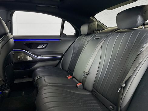 Certified 2022 Mercedes-Benz S 500 4MATIC image 9