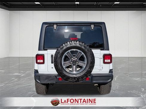 Certified 2018 Jeep Wrangler Unlimited Sahara image 4