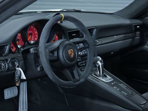 Used 2019 Porsche 911 GT3 RS RWD image 35