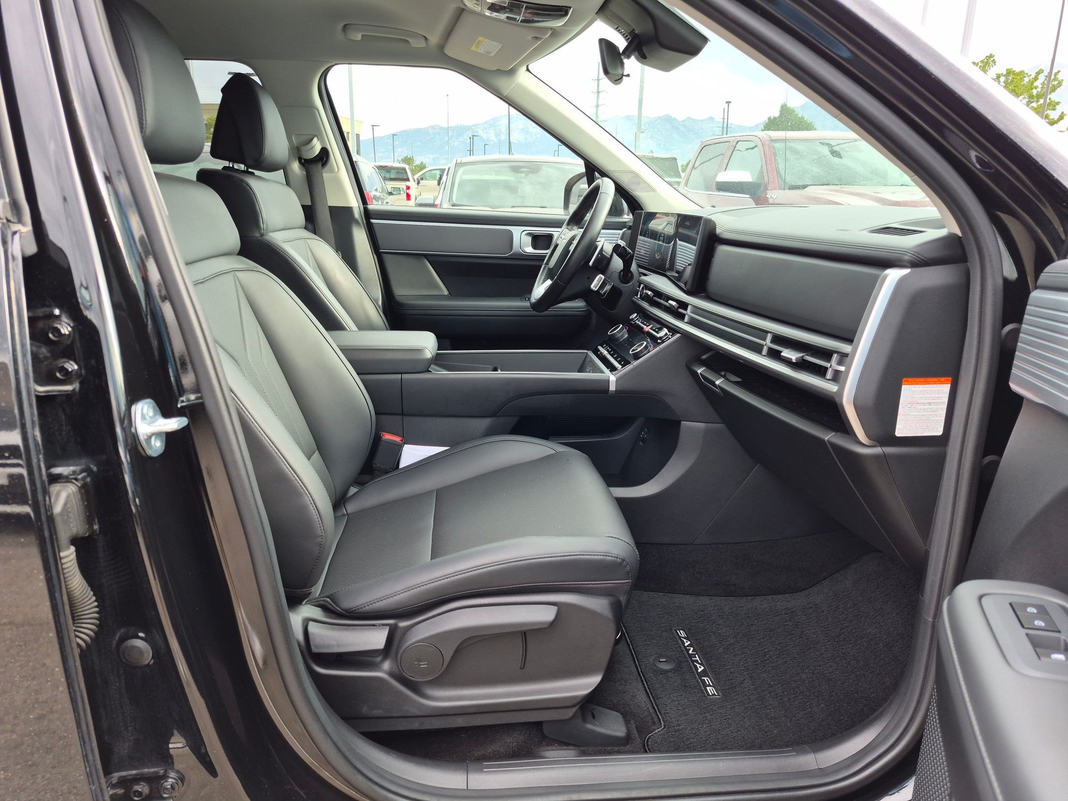 Used 2026 Hyundai Santa Fe SEL AWD/4WD image 30
