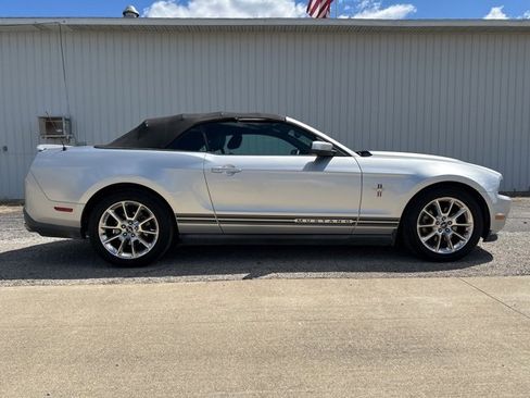 Used 2011 Ford Mustang Premium w/ 202A Rapid Spec Order Code image 4