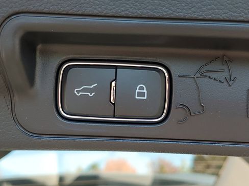 New 2026 Ford Explorer Active w/ Active Comfort Package image 32