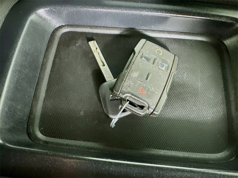 Used 2017 Chevrolet Silverado 1500 LT w/ All Star Edition image 39