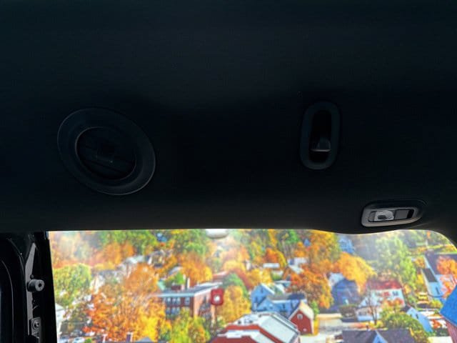 New 2026 Chrysler Pacifica Select w/ S Appearance Package FWD image 37