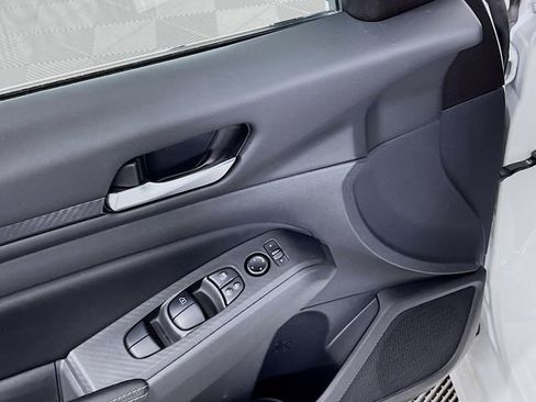 Certified 2024 Nissan Altima 2.5 SV image 17