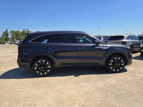 New 2026 Kia Sorento SX FWD image 9