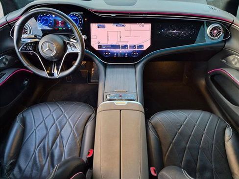 Used 2023 Mercedes-Benz EQS 580 4MATIC Sedan image 16