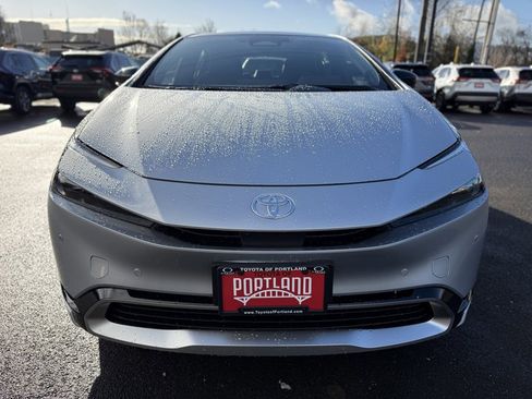 New 2026 Toyota Prius Plug-In Hybrid image 3