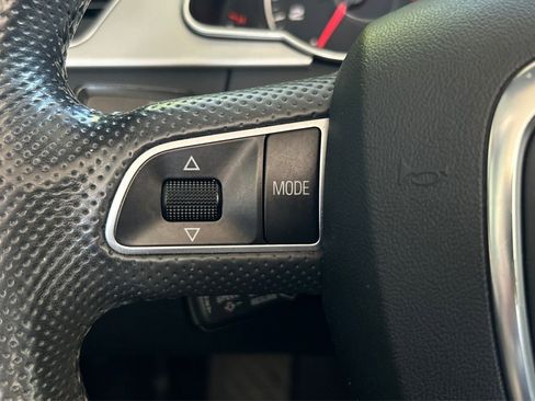 Used 2011 Audi A5 2.0T Premium image 23