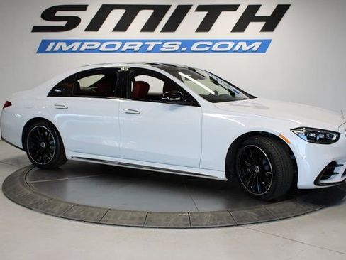 Used 2025 Mercedes-Benz S 580 4MATIC Sedan w/ AMG Line Package image 34