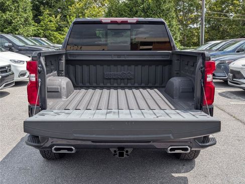 Used 2023 Chevrolet Silverado 1500 High Country AWD/4WD image 15