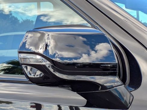 Used 2023 GMC Yukon XL AT4 w/ AT4 Premium Package image 12