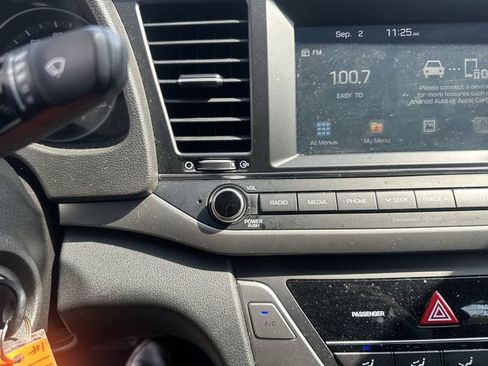 Used 2018 Hyundai Elantra SEL FWD image 14