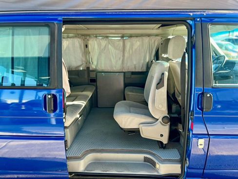 Used 2003 Volkswagen Eurovan MV image 15