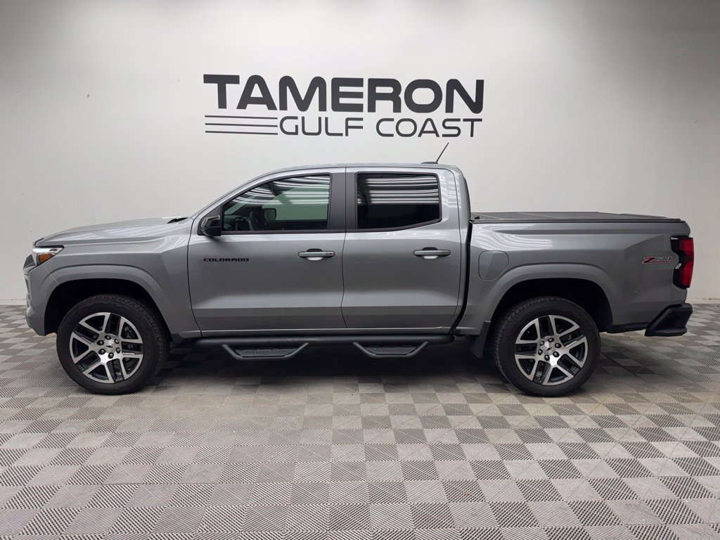 Used 2023 Chevrolet Colorado Z71 w/ Z71 Convenience Package 2 AWD/4WD image 6