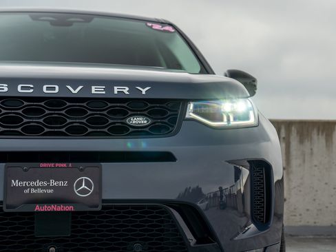 Used 2024 Land Rover Discovery Sport S AWD/4WD image 9
