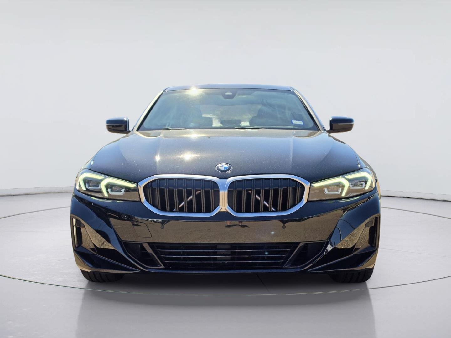 Used 2024 BMW 330i xDrive Sedan w/ Premium Package AWD/4WD image 8