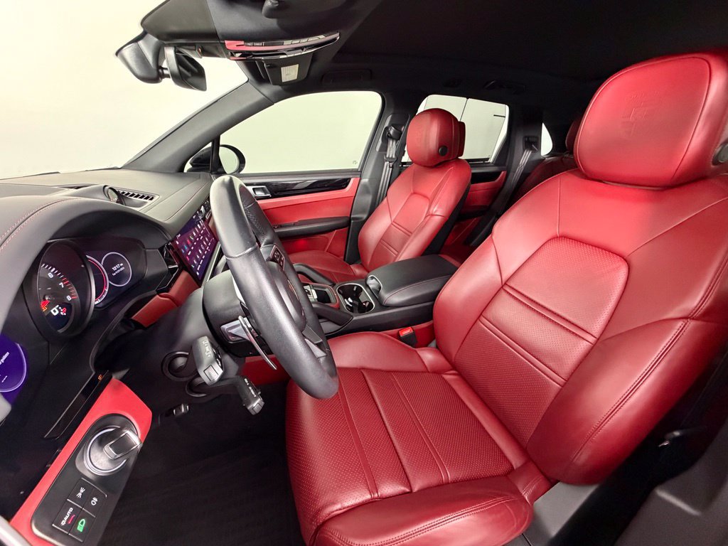 Certified 2023 Porsche Cayenne AWD/4WD image 5