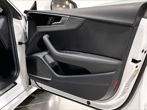 Used 2022 Audi A5 2.0T Premium Plus w/ Premium Plus image 18