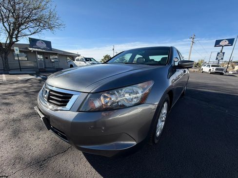 Used 2010 Honda Accord LX-P image 2