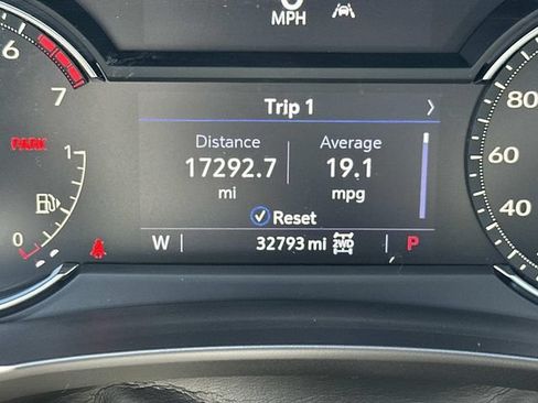 Used 2023 Cadillac XT4 Premium Luxury w/ Enhanced Visibility Package AWD/4WD image 20