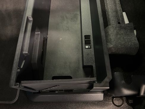 Certified 2022 Ford F150 Platinum w/ Equipment Group 701A High image 37