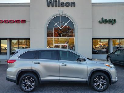 Used 2019 Toyota Highlander LE