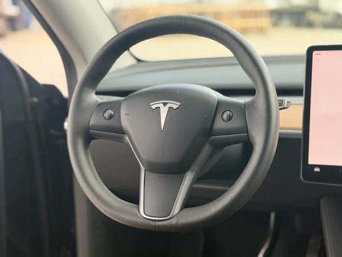 Used 2023 Tesla Model Y Long Range AWD/4WD image 26