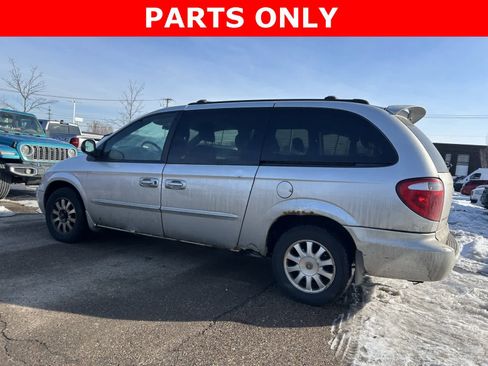 Used 2003 Chrysler Town & Country EX image 28
