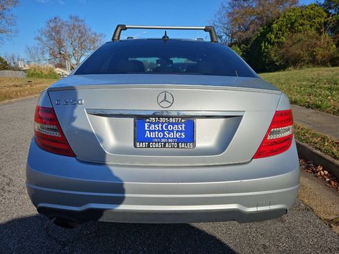 Used 2012 Mercedes-Benz C 250 C 250 Sport 4dr Sedan image 5