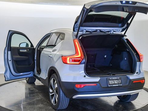 Certified 2025 Volvo XC40 B5 Plus image 30