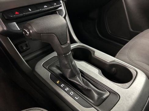 Used 2019 Chevrolet Colorado LT image 16