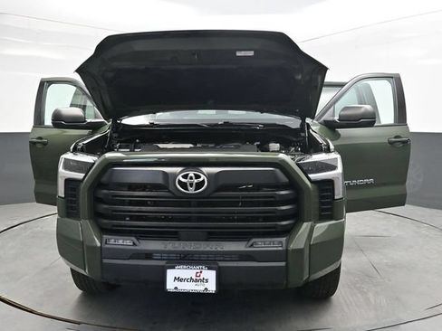 Used 2022 Toyota Tundra SR5 AWD/4WD image 39