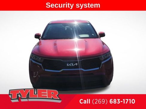 Used 2022 Kia Sorento LX AWD/4WD image 2