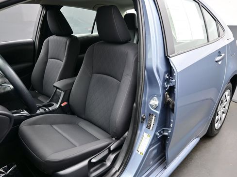Used 2024 Toyota Corolla LE FWD image 11