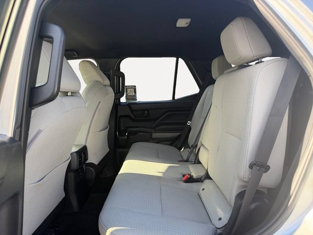 Certified 2025 Toyota 4Runner SR5 AWD/4WD image 11