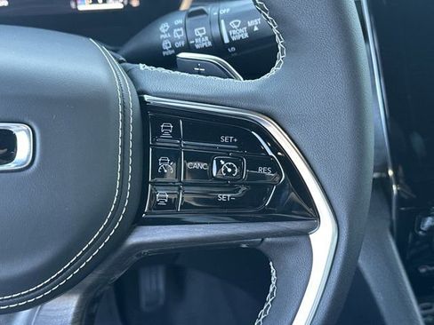 New 2025 Jeep Grand Cherokee L Overland image 23